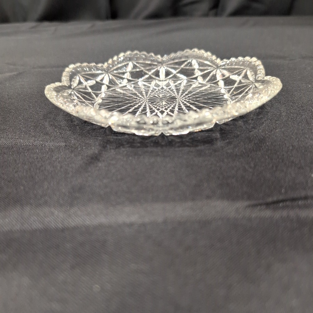 Avon Clear Pressed Glass Trinket Dish Starburst Pattern Scalloped Beaded Rim - Picture 2 of 4